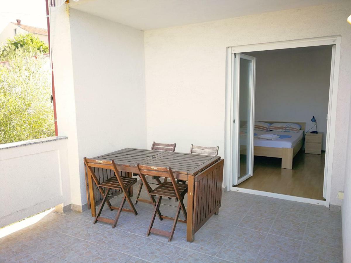Kampor Family Friendly Apartments Island Rab المظهر الخارجي الصورة