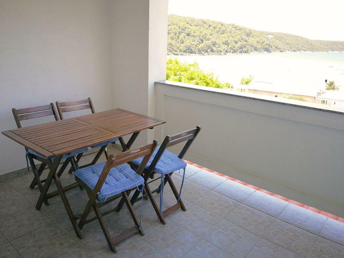 Kampor Family Friendly Apartments Island Rab المظهر الخارجي الصورة