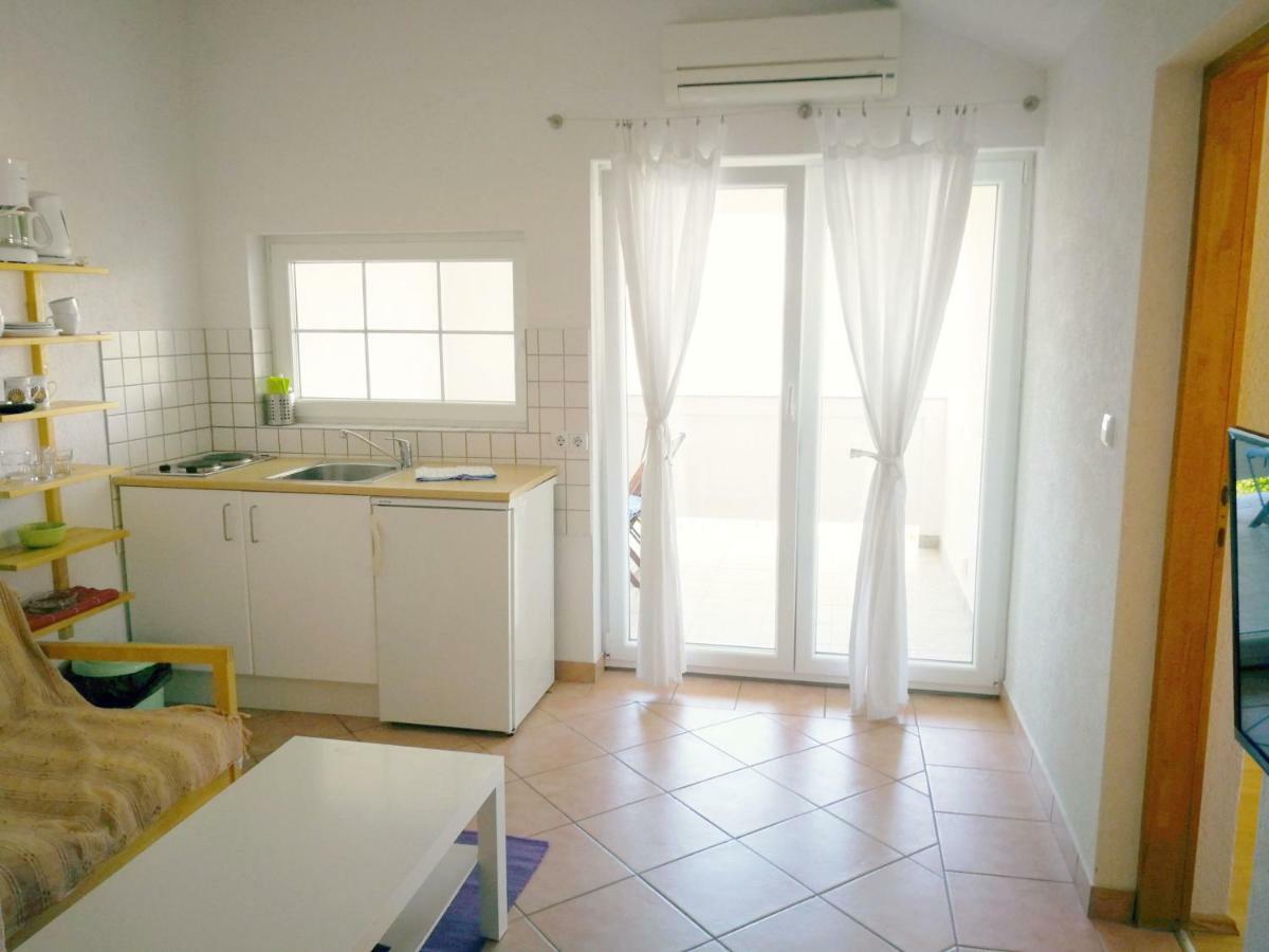 Kampor Family Friendly Apartments Island Rab المظهر الخارجي الصورة