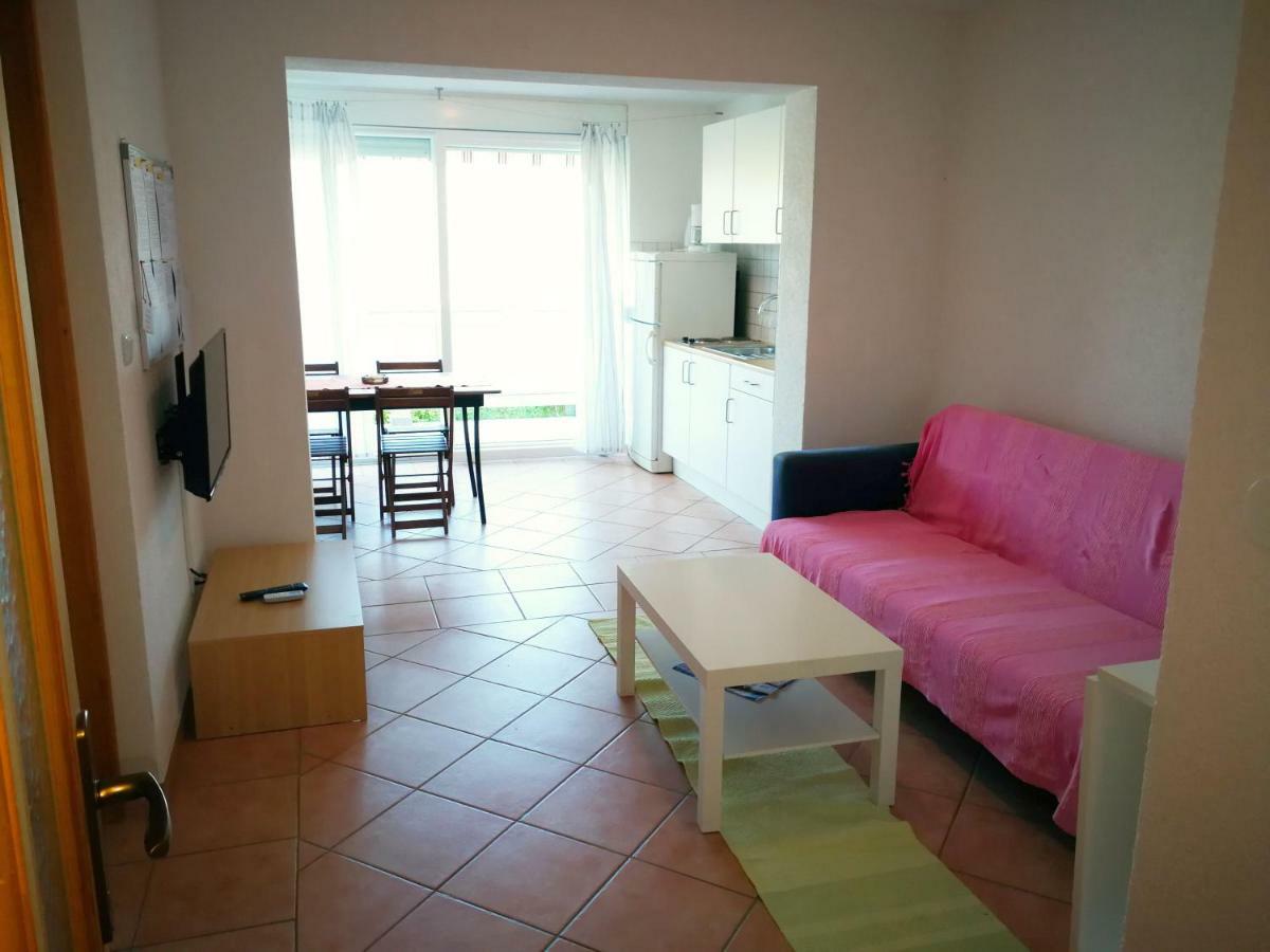 Kampor Family Friendly Apartments Island Rab المظهر الخارجي الصورة